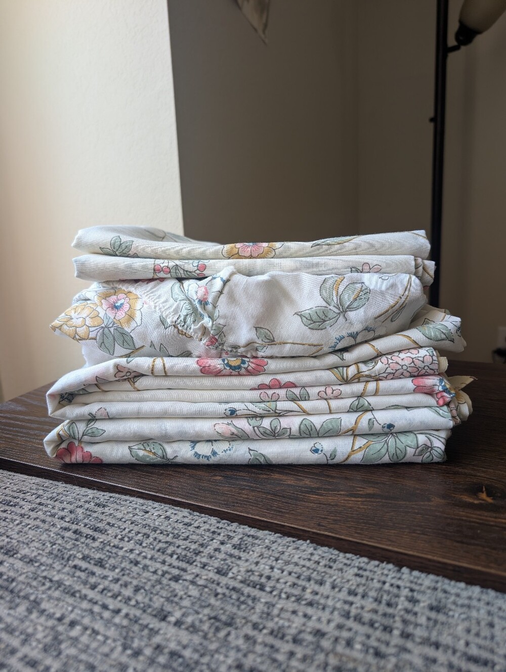 Vintage Thomaston White Pink Country Flower Floral Twin Size Sheet Set